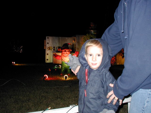 2001-12-19-Trail-of-lights-04-Chance.JPG