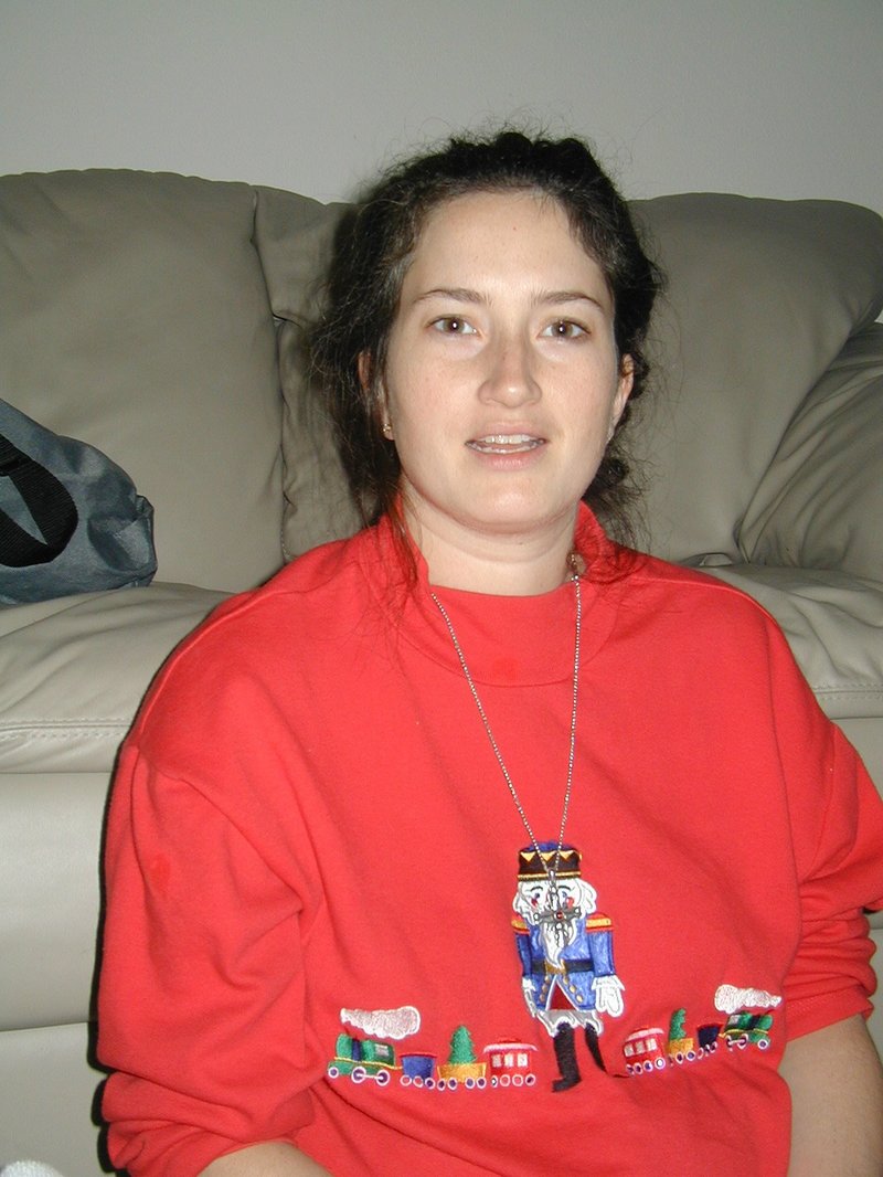 2001-12-12-Adriana-camera-test-Suzi-05.JPG