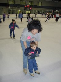 2001-12-16-Ice-Skating-7-Suzi-Chance.JPG