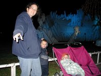 2001-12-19-Trail-of-lights-08-Chance-Suzi-Dax.JPG