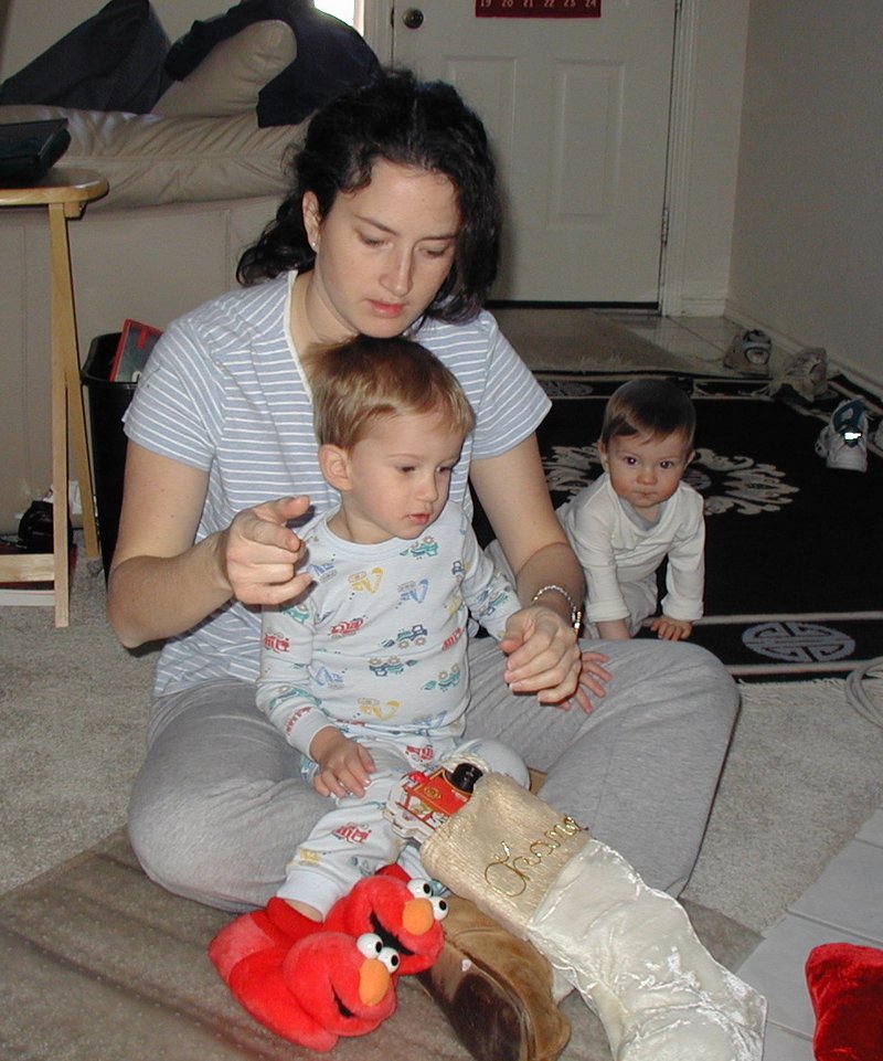 2001/12(December)/Xmas/800x600_2001-12-25-Xmas-01-Chance-Suzi-Dax.JPG