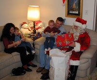 2001-12-24-Xmas-eve-09-Santa-Justin-Vale-Chance-Suzi.JPG