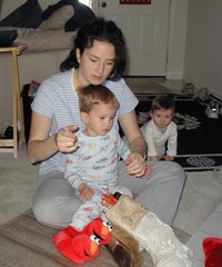 2001-12-25-Xmas-01-Chance-Suzi-Dax.JPG