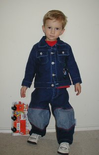 2001-12-25-Xmas-15-Chance-in-denim.JPG