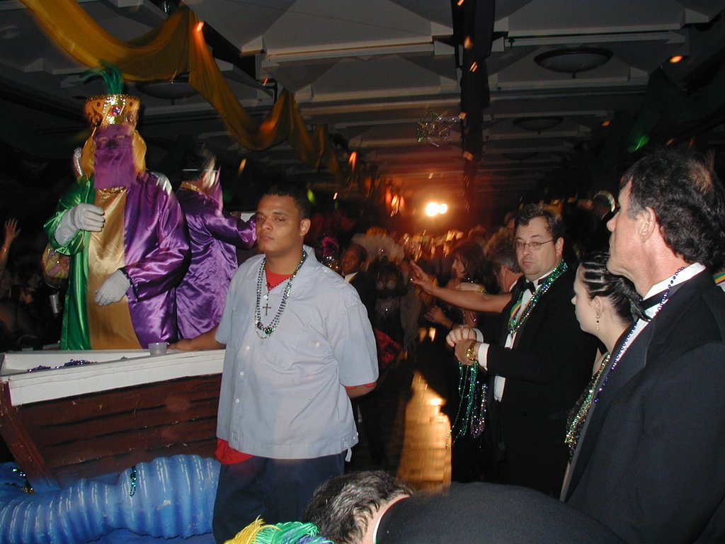 2002/01(January)/CoronationBall/1024x768_2002-01-12-MG-Coronation-23.JPG