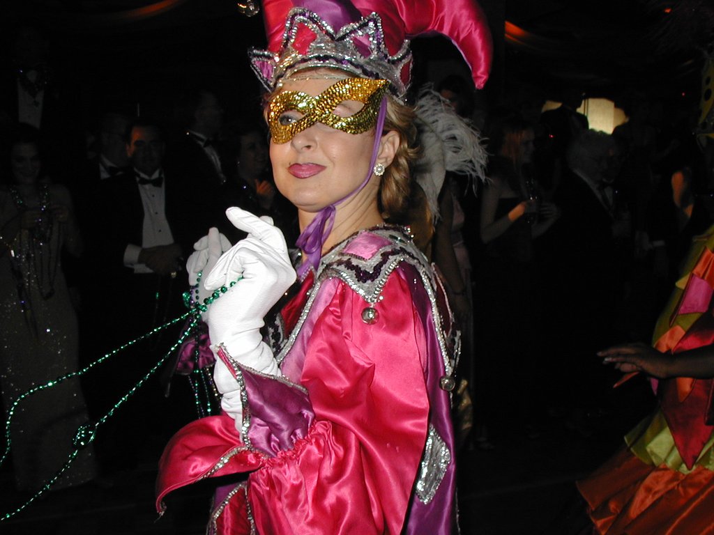 2002/01(January)/CoronationBall/1024x768_2002-01-12-MG-Coronation-24.JPG
