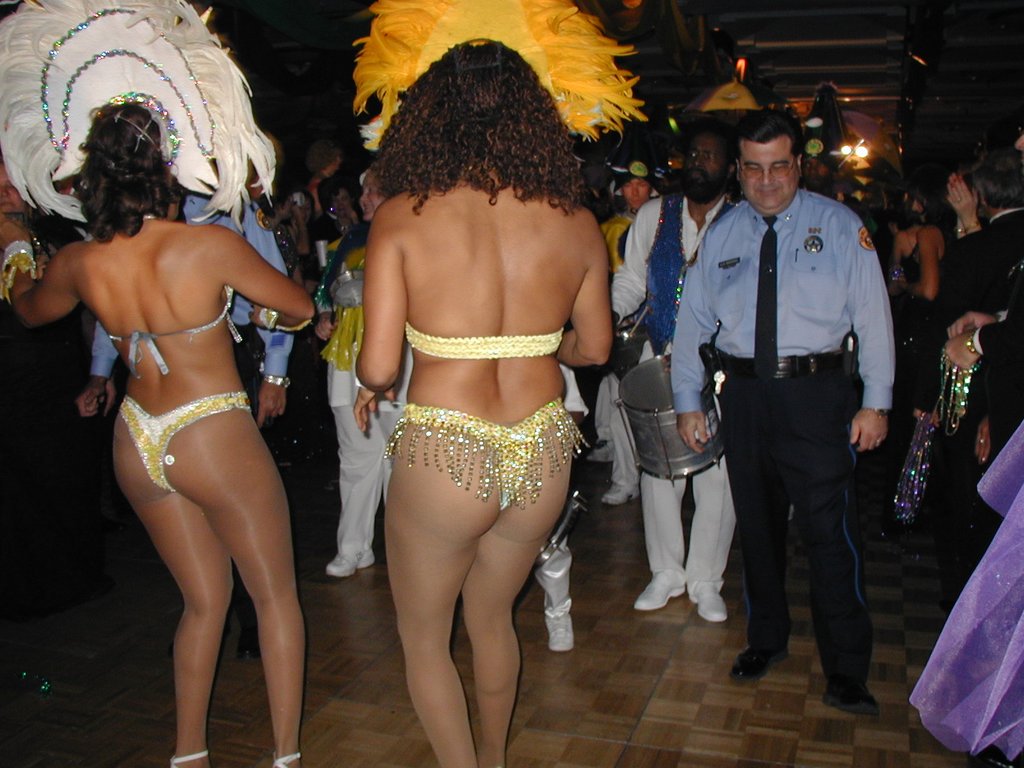 2002/01(January)/CoronationBall/1024x768_2002-01-12-MG-Coronation-27.JPG
