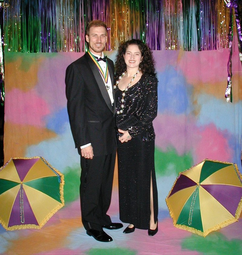 2002/01(January)/CoronationBall/800x600_2002-01-12-MG-Coronation-02-Travis-Suzi.JPG