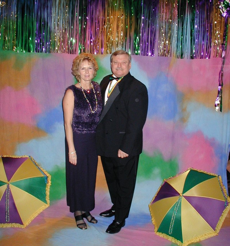 2002/01(January)/CoronationBall/800x600_2002-01-12-MG-Coronation-03-Jim-Janeen.JPG