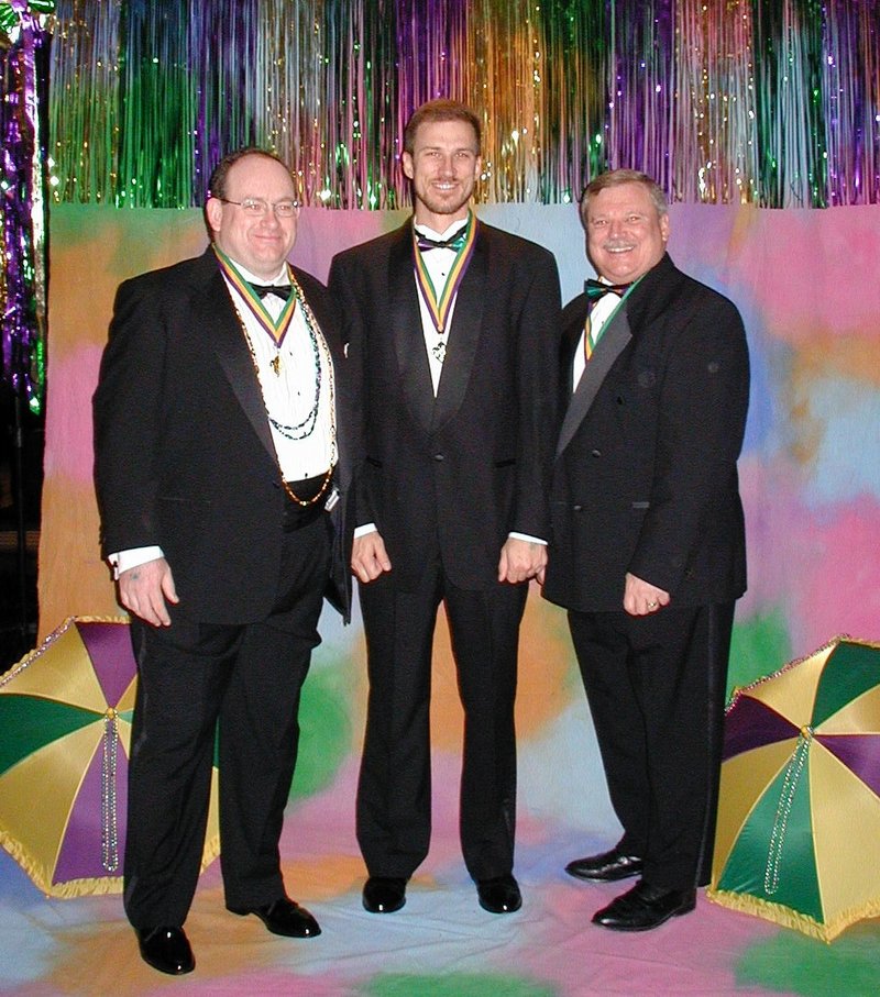 2002/01(January)/CoronationBall/800x600_2002-01-12-MG-Coronation-07-John-Travis-Jim.JPG