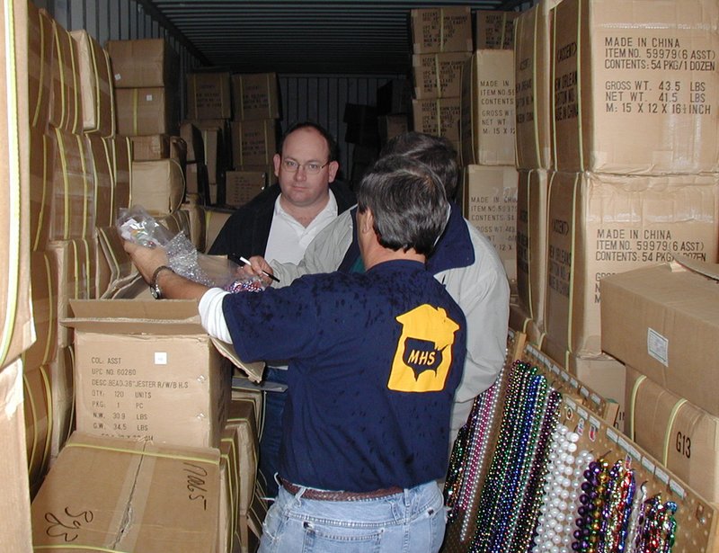 2002-01-12-Mardi-Gras-bead-shopping-2-John.JPG