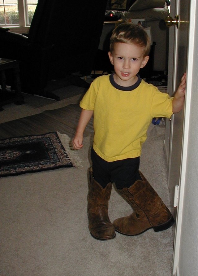 2002-01-05-Chance-in-Travis-boots-2.JPG