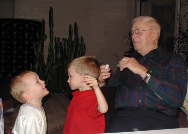 2002-02-25-29-Chance-Melvin-Vale-bubbles.JPG