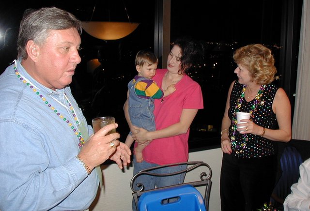 2002/02(February)/MardiGras/640x480_2002-02-08-Mardi-Gras-4-Randy-Dax-Suzi-Janeen.JPG