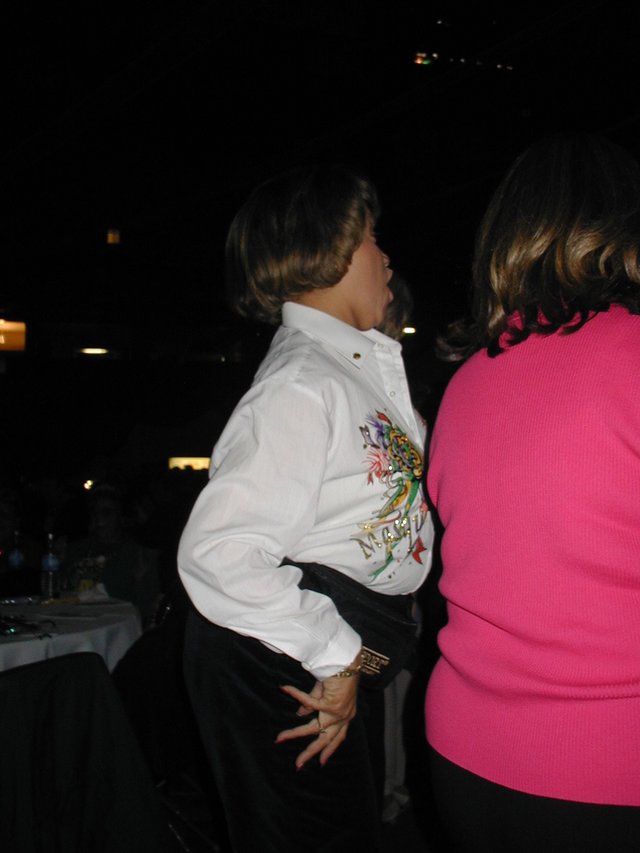 2002/02(February)/MardiGras/640x480_2002-02-08-Mardi-Gras-Beans-n-Jeans-9-Sybil-dancing.JPG