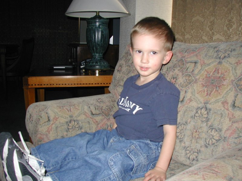 2002/02(February)/MardiGras/800x600_2002-02-07-Chance-2.JPG