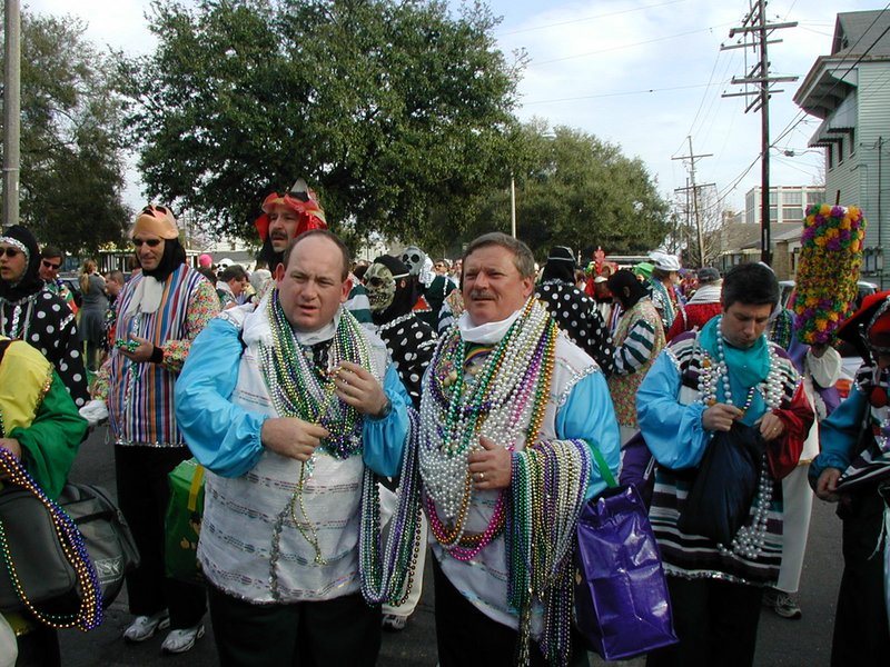 2002/02(February)/MardiGras/800x600_2002-02-09-11-Samedigras-John-Jim.JPG
