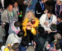 2002-02-07-Mardi-Gras-Balcony-4.JPG