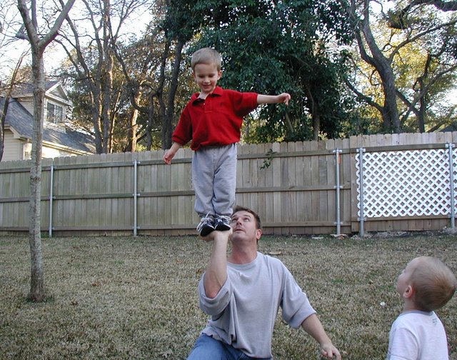 2002/02(February)/Melvin-Mary-Visit/640x480_2002-02-25-15-Chance-Justin-stunting.JPG