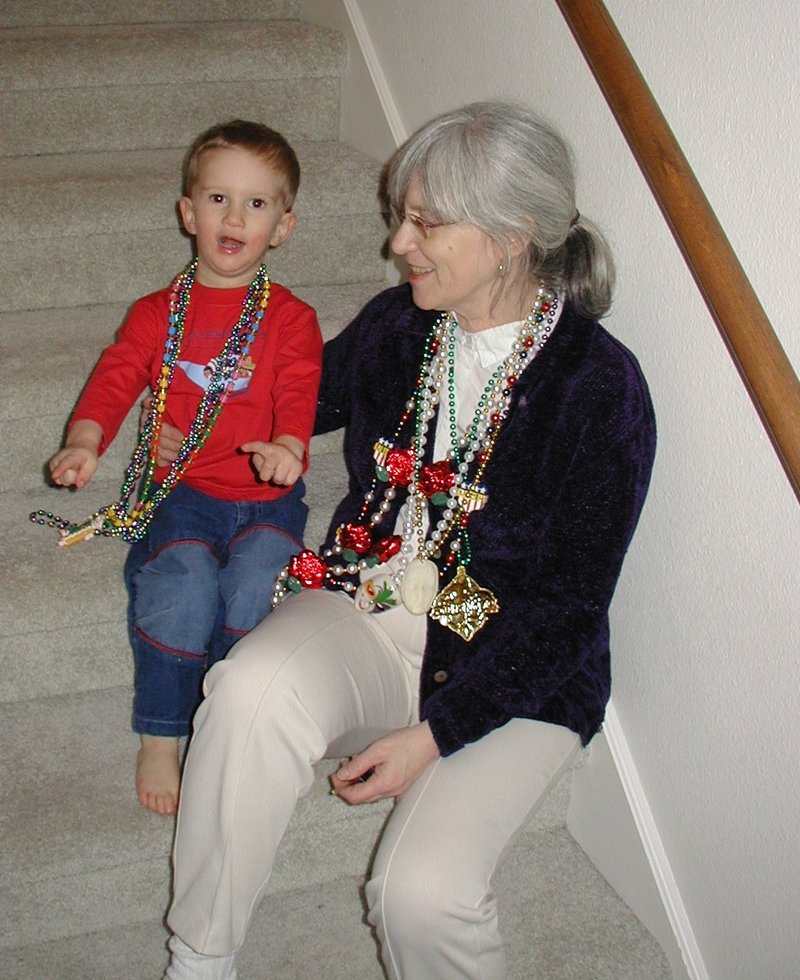 2002/02(February)/Misc/800x600_2002-02-10-Grammy-Chance-stairs-2.JPG