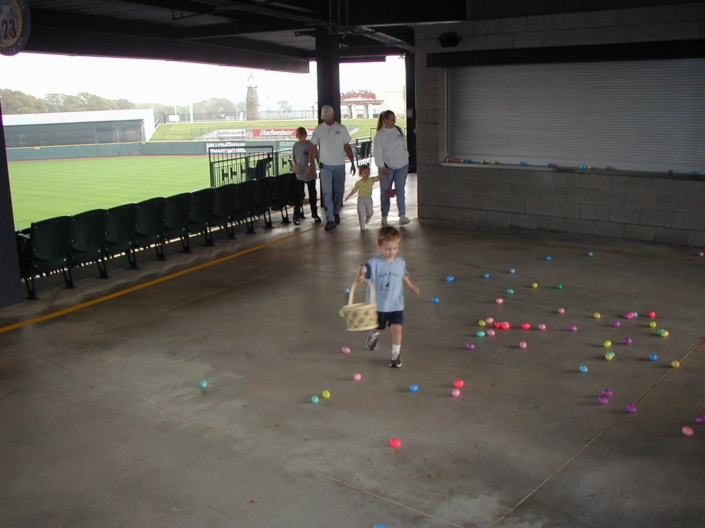 2002/03(March)/Easter/1024x768_2002-03-30-Easter-07-Dell-Diamond-Chance.JPG