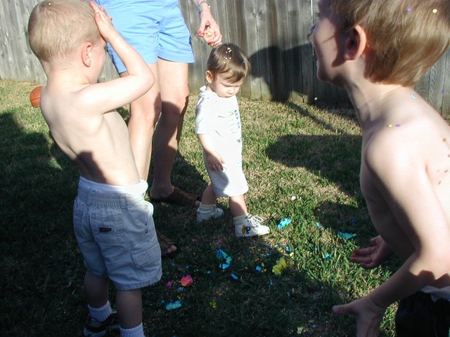 2002/03(March)/Easter/640x480_2002-03-30-Easter-19-confetti-eggs-Vale-Dax-Chance.JPG