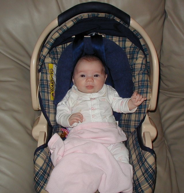 2002/03(March)/Easter/640x480_2002-03-30-Easter-35-Kyla.JPG