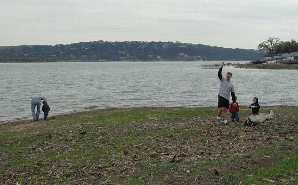 2002/04(April)/Camping/1024x768_2002-04-05-Pace-Bend-09-Chance-Vale-Justin-Kalyani-Ben.JPG