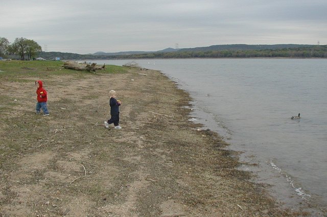 2002/04(April)/Camping/640x480_2002-04-05-Pace-Bend-23-Chance-Vale.JPG