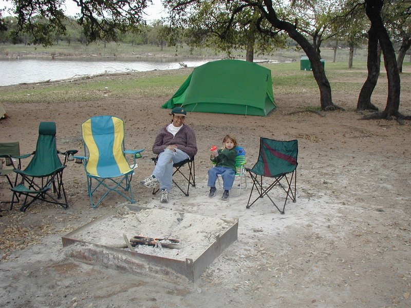 2002/04(April)/Camping/800x600_2002-04-05-Pace-Bend-07-Kavita-Kalyani.JPG