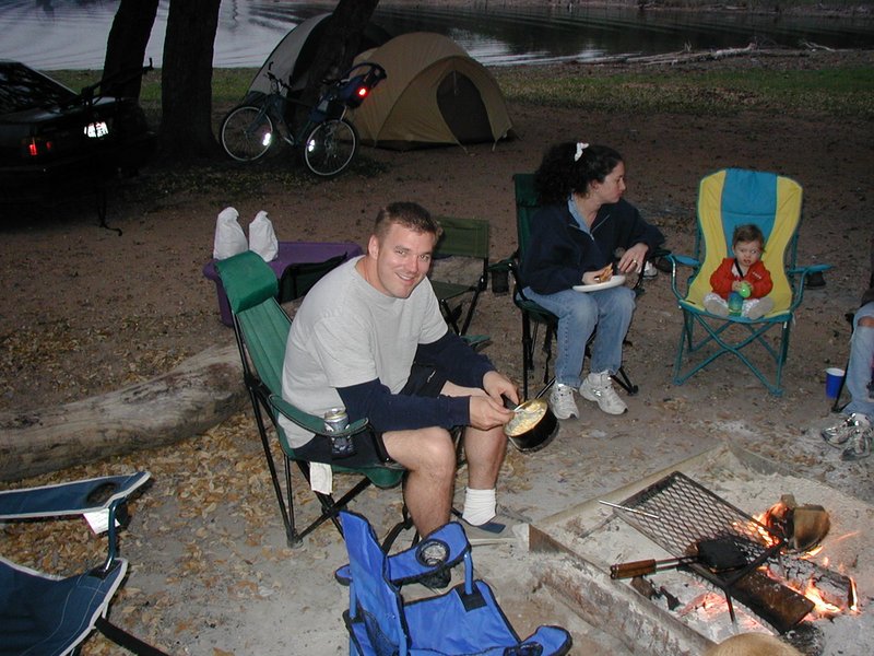 2002/04(April)/Camping/800x600_2002-04-05-Pace-Bend-19-Justin-Suzi-Dax.JPG