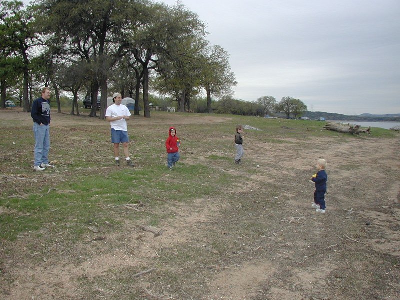 2002/04(April)/Camping/800x600_2002-04-05-Pace-Bend-24-Chance-Doug-Jim-Aaron-Zen.JPG