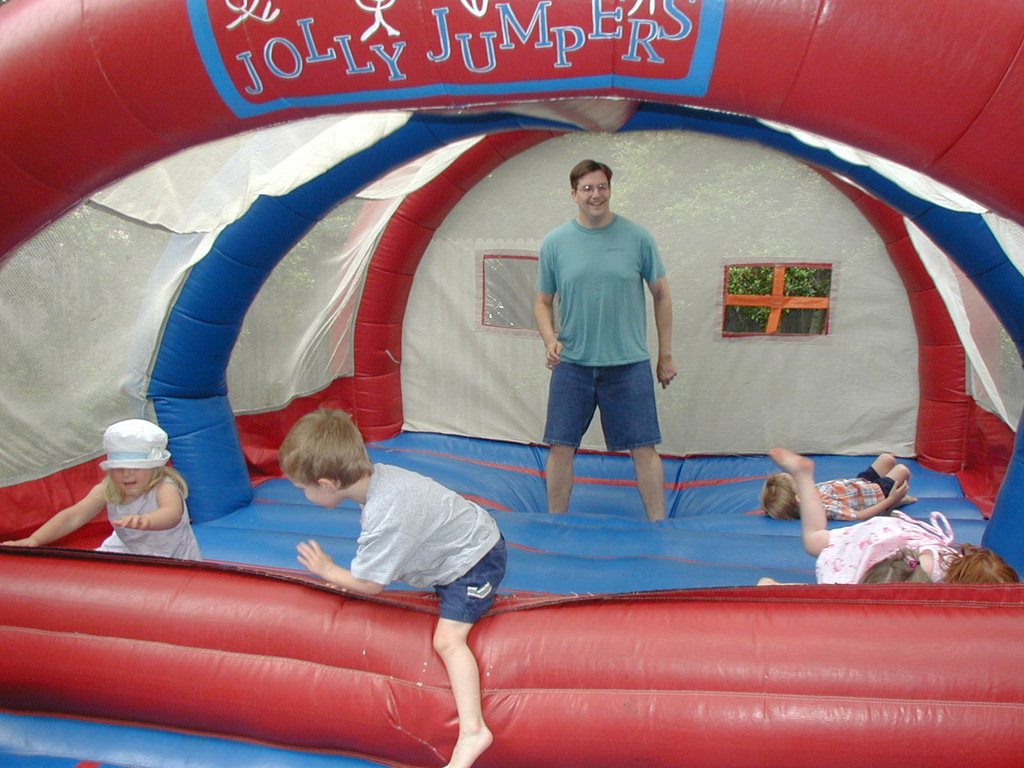 2002-04-21-Erika-bday-2-bouncy-castle.JPG