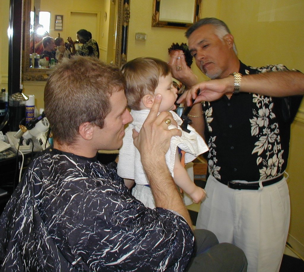 2002/04(April)/Misc/1024x768_2002-04-23-27-Dax-1st-Haircut.JPG