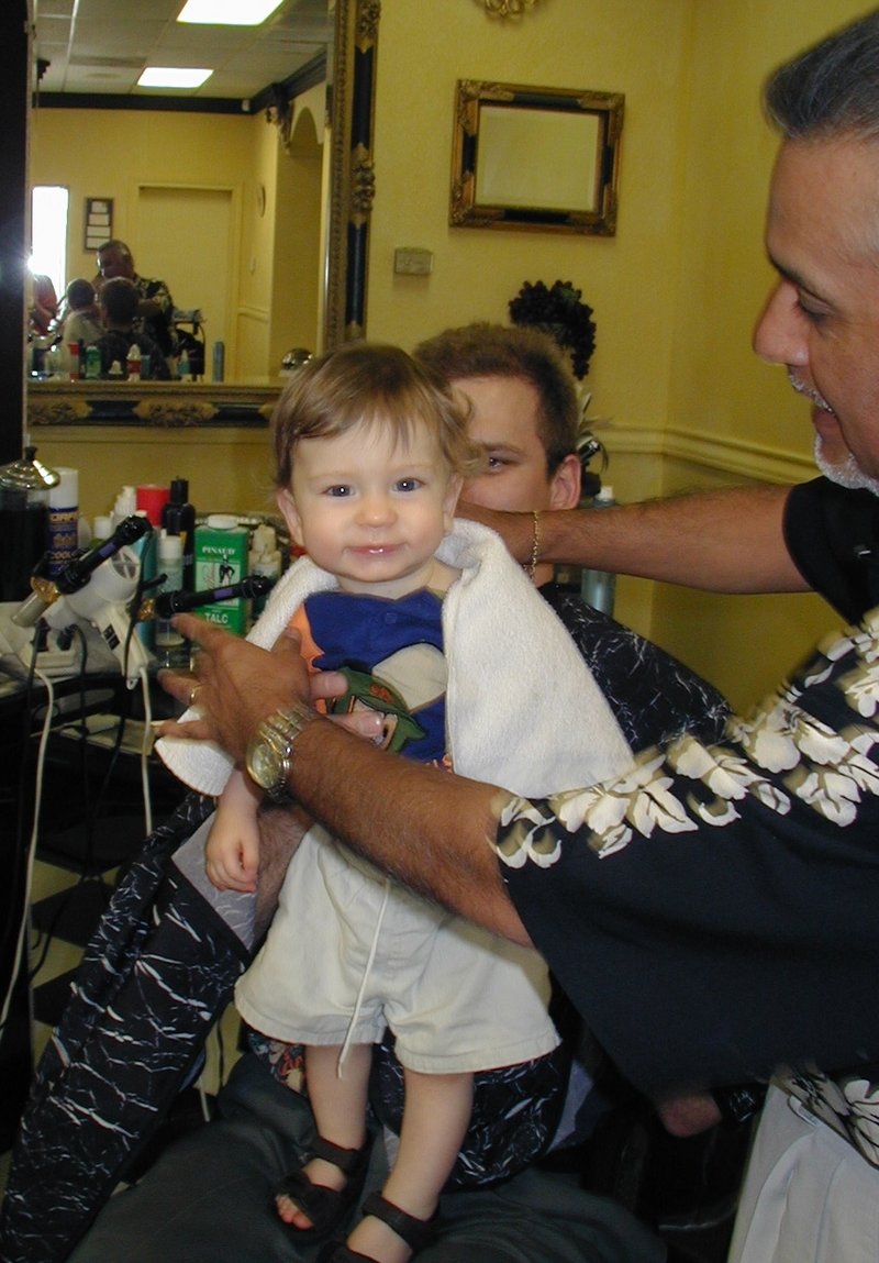 2002-04-23-11-Dax-1st-Haircut.JPG