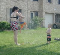 2002-04-28-11-sprinkler-Vale-Suzi-Chance.JPG
