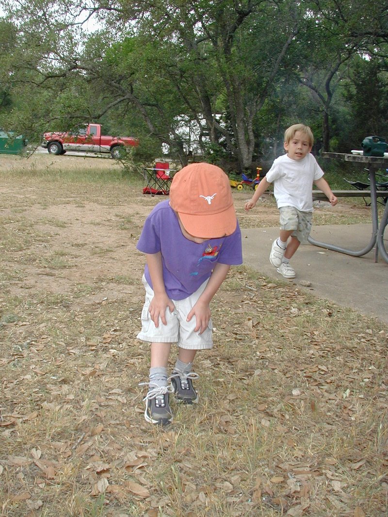2002/05(May)/Camping/800x600_2002-05-03-Camping-Mckinney-Falls-2-Chance-Jack-catepillar.JPG
