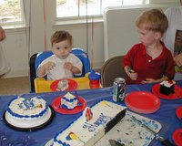 2002-05-05-Dax-Bday-25-eating-cake-Chance.JPG