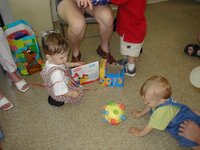 2002-05-05-Dax-Bday-45-presents-bouncyball.JPG