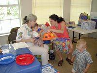 2002-05-05-Dax-Bday-52-presents-Suzi-Vale-Susana.JPG