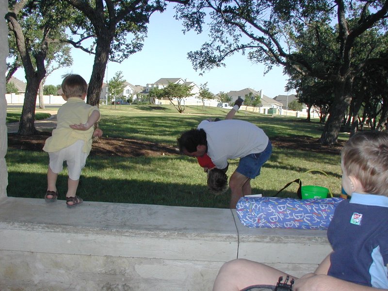 2002/05(May)/Jackson-Bday/800x600_2002-05-19-Jackson-Bday-09.JPG