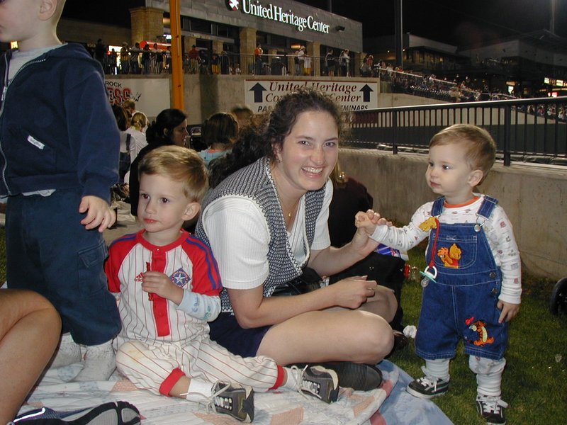 2002/05(May)/Misc/800x600_2002-05-18-RR-Express-09.JPG
