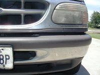 2002-05-14-Explorer-damaged-bumper-4.JPG