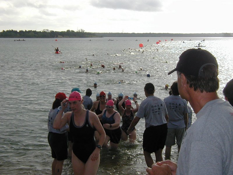 2002/06(June)/Danskin/800x600_2002-06-09-Danskin-28.JPG