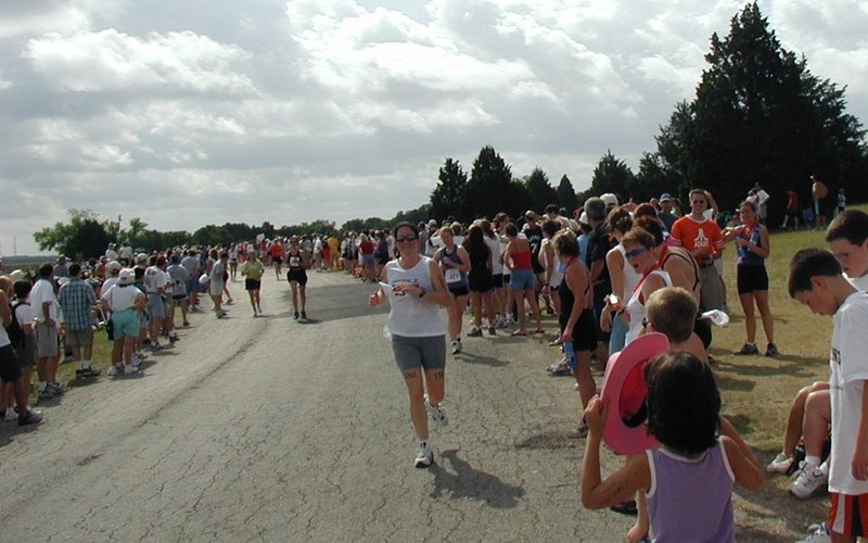 2002-06-09-Danskin-37-Suzi-finishing.JPG
