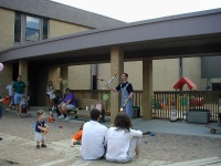 2002/06(June)/FindSabrina/2002-06-01-FindSabrina-benefit-03-Dax-fire-juggler.JPG