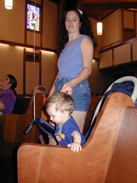 2002-06-01-FindSabrina-benefit-08-Suzi-Dax.JPG