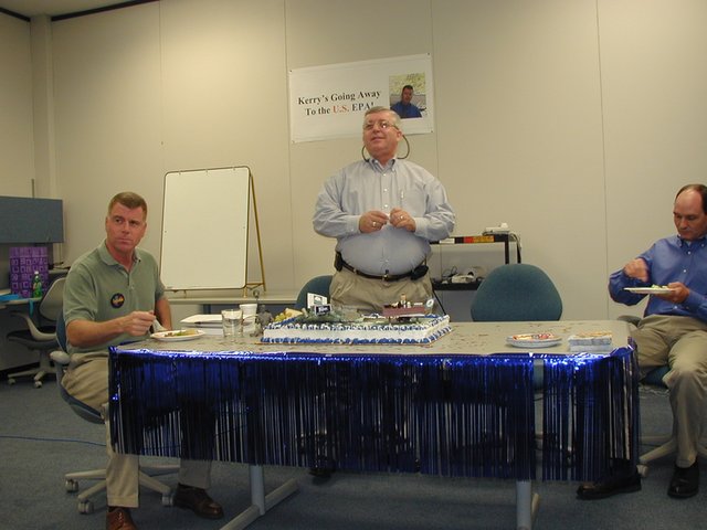 2002/06(June)/TNRCC/640x480_2002-06-28-TNRCC-03.JPG