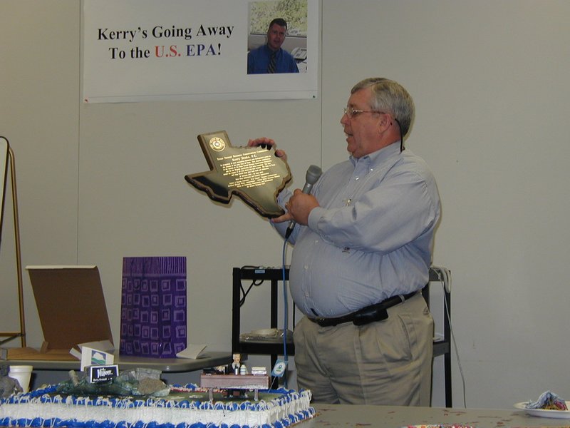 2002/06(June)/TNRCC/800x600_2002-06-28-TNRCC-12.JPG