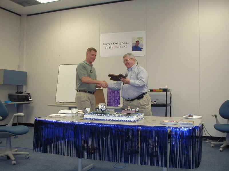 2002/06(June)/TNRCC/800x600_2002-06-28-TNRCC-13.JPG